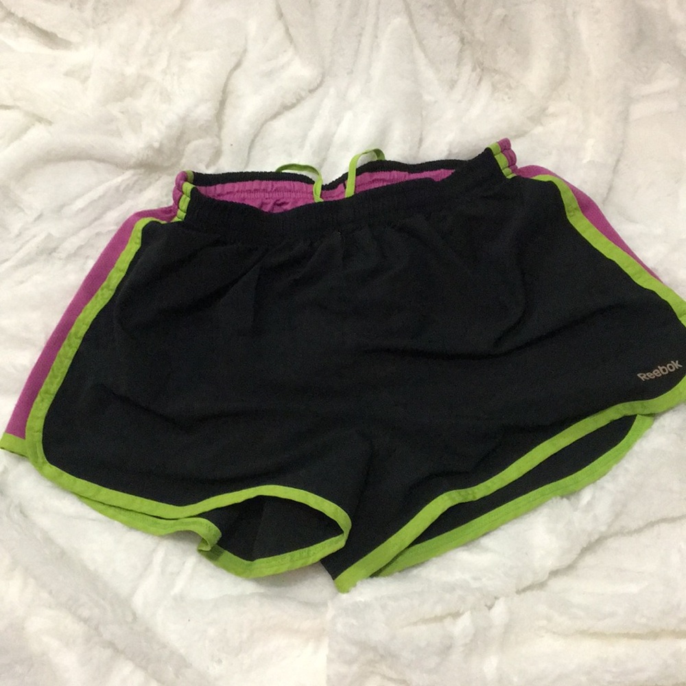 5/20 Reebok shorts black size s
